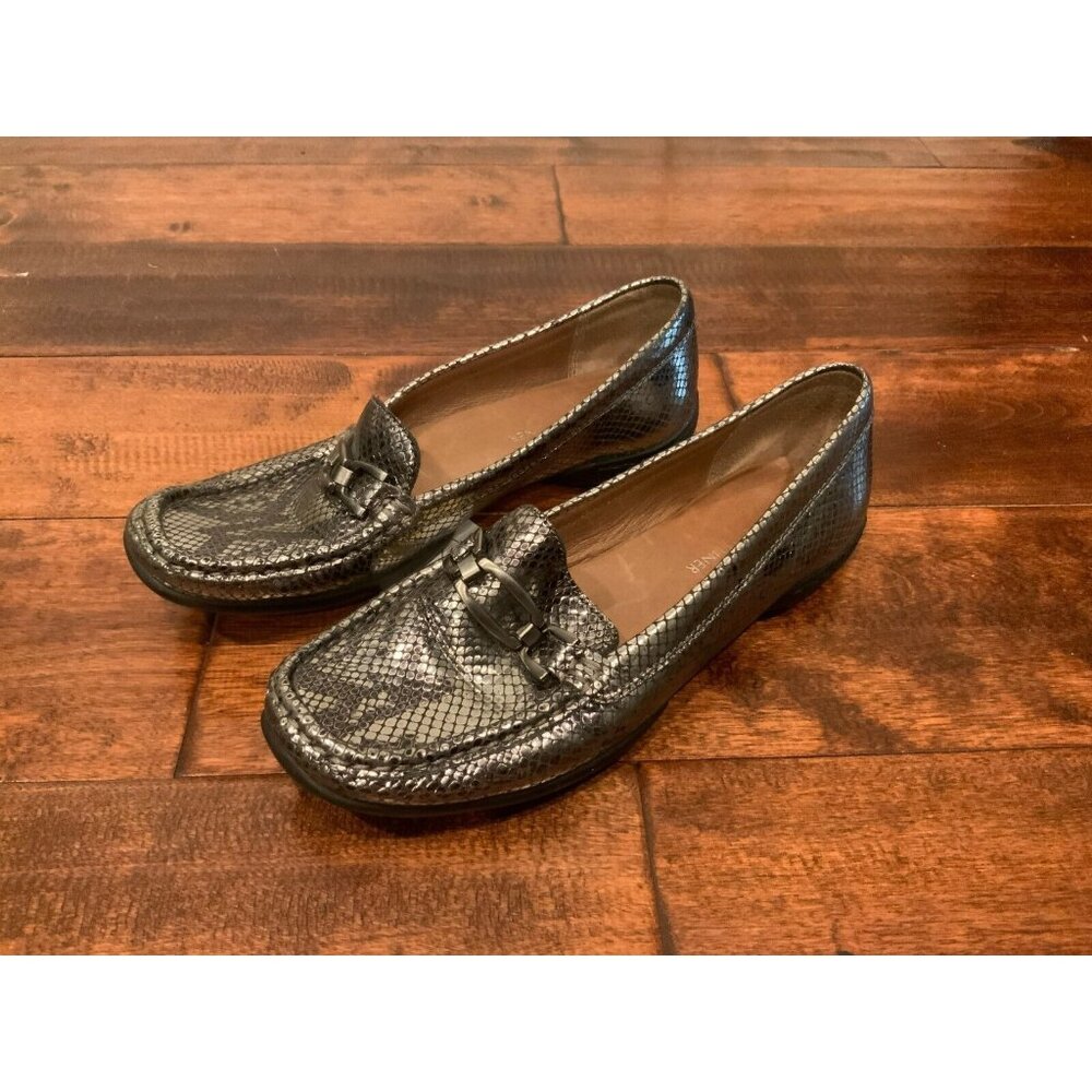 Donald J Pliner Vesa Silver Snakeskin Leather Buckle Loafers, Size 7 (US)